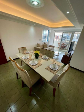 amplo apartamento com 196 m2